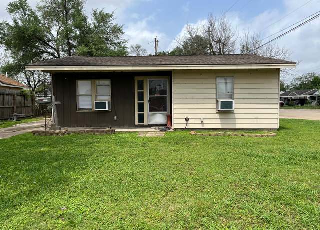 Property at 1300 Tupelo Ave, Pasadena, TX 77506, 2 beds, 1 bath