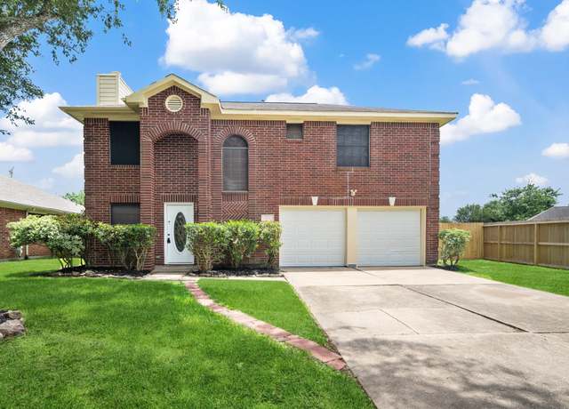 Property at 5010 Chase Court Dr, Bacliff, TX 77518, 3 beds, 2.5 baths