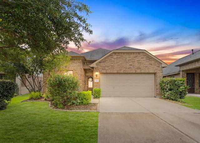 Property at 4819 Eagles Glen Dr, Houston, TX 77069, 4 beds, 2 baths