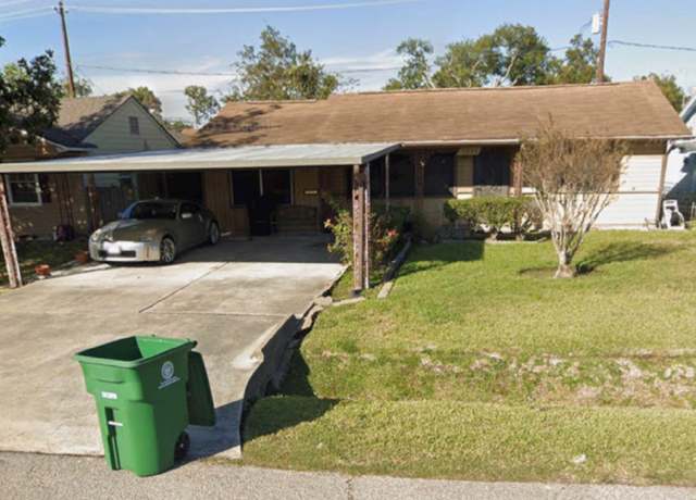 Property at 3226 Stallings Dr, Houston, TX 77088, 3 beds, 2 baths