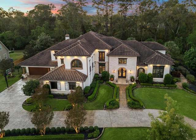 Property at 6010 Royal Point Ct, Kingwood, TX 77345, 6 beds, 7 baths