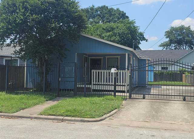 Property at 1407 Fairbanks St, Houston, TX 77009, 3 beds, 2 baths