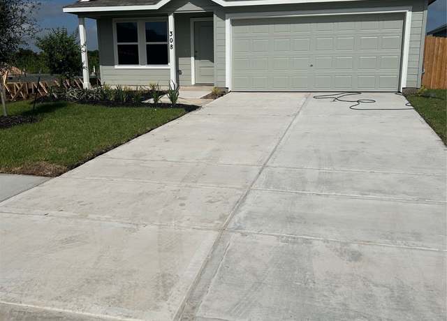 Property at 308 Nicholas Rd, Wharton, TX 77488, 3 beds, 2 baths