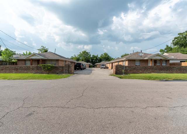 Property at 904 Ellena Rd #16, Houston, TX 77076, 2 beds, 1 bath