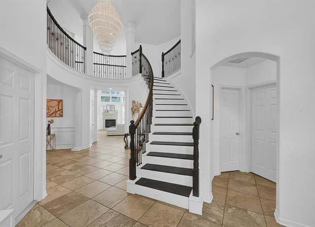 Property at 2703 Marble Brook Ln, Pearland, TX 77584, 4 beds, 3.5 baths
