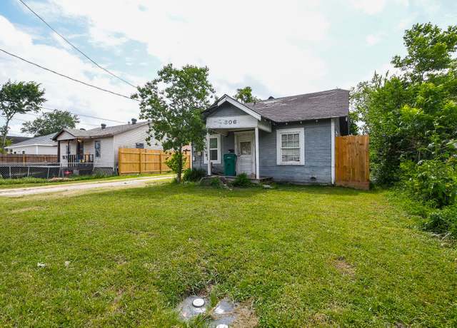 Property at 306 Johnson St, Pasadena, TX 77506, 4 beds, 2.5 baths