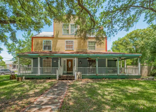 Property at 230 9th Ave N, Texas City, TX 77590, 5 beds, 2 baths