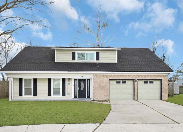 Property at 1741 Hialeah Dr, Seabrook, TX 77586, 4 beds, 2.5 baths