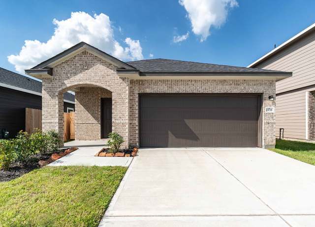 Property at 1535 Brenda Jean Dr, Crosby, TX 77532, 3 beds, 2.5 baths