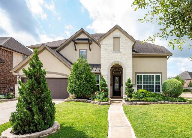 Property at 4423 Sterling Heights Ln, Sugar Land, TX 77479, 4 beds, 3.5 baths