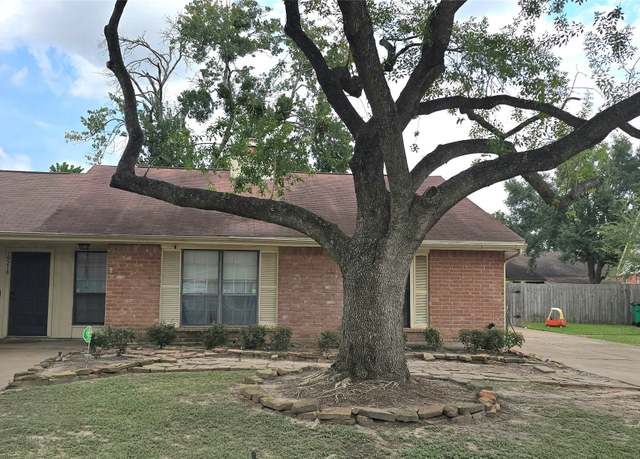 Property at 19214 Lazy Valley Dr, Katy, TX 77449, 3 beds, 2 baths