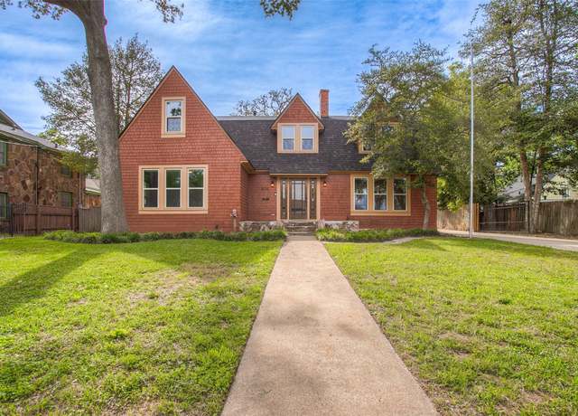 Property at 2010 Avenue N 1/2, Huntsville, TX 77340, 4 beds, 2 baths