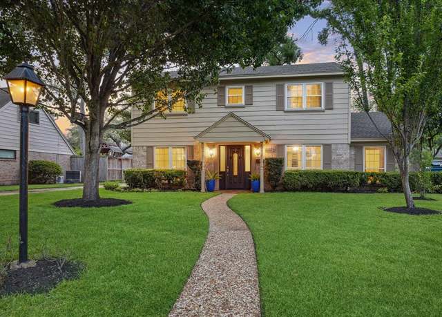 Property at 10014 Moorberry Ln, Houston, TX 77080, 4 beds, 2.5 baths