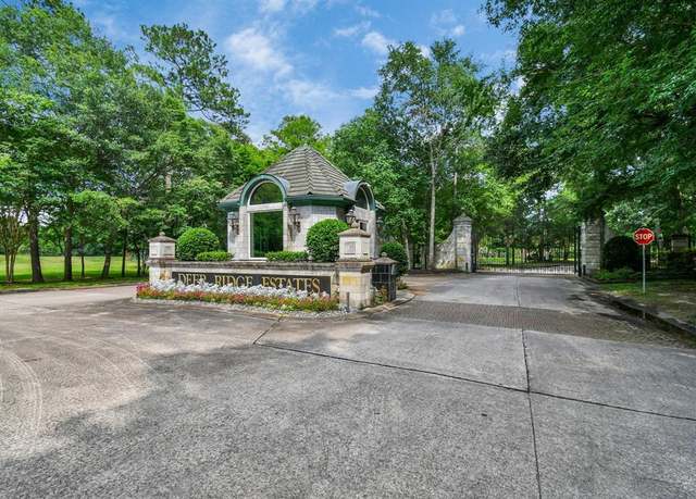 Property at 22 Majestic Falls Dr Dr, Houston, TX 77339