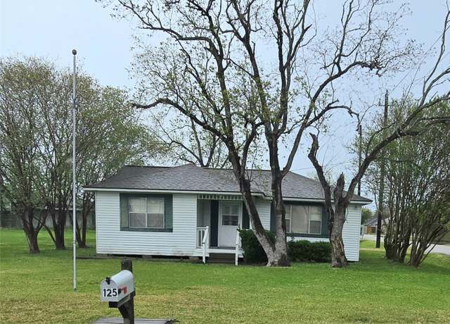 Property at 125 S Nugent St, La Porte, TX 77571, 3 beds, 1 bath