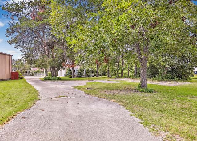 Property at 14054 Old Highway 59 N, Splendora, TX 77372, 3 beds, 1.5 baths
