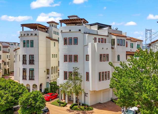 Property at 303 Calle Sevilla Pl, Houston, TX 77007, 3 beds, 2.5 baths
