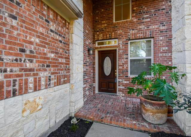 Property at 28015 Silverstream Ct, Fulshear, TX 77441, 5 beds, 3.5 baths