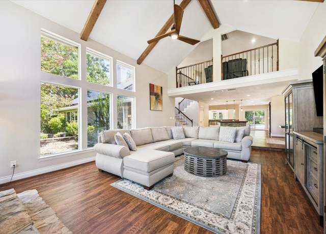 Property at 5202 Cypress Green Ln, Richmond, TX 77406, 4 beds, 5 baths
