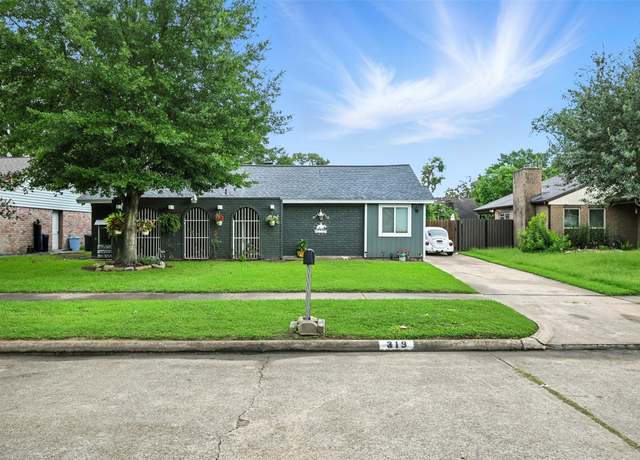 Property at 319 Shady Glade Dr, Houston, TX 77090, 3 beds, 3 baths