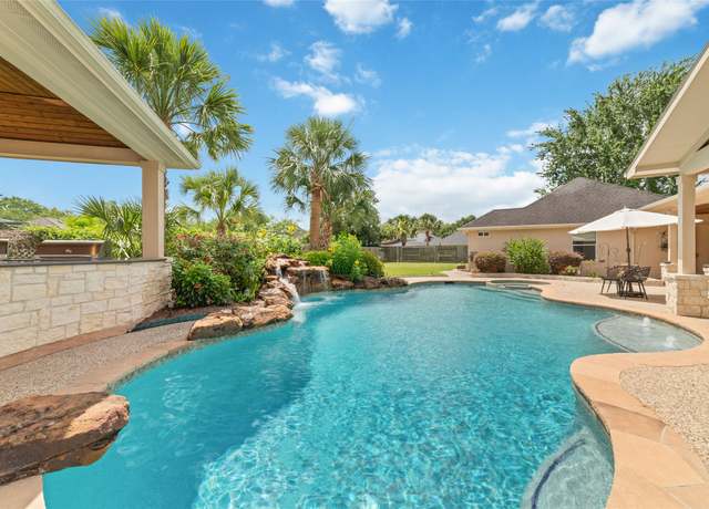 Property at 5015 Bridge Creek Ln, Katy, TX 77494, 5 beds, 5 baths