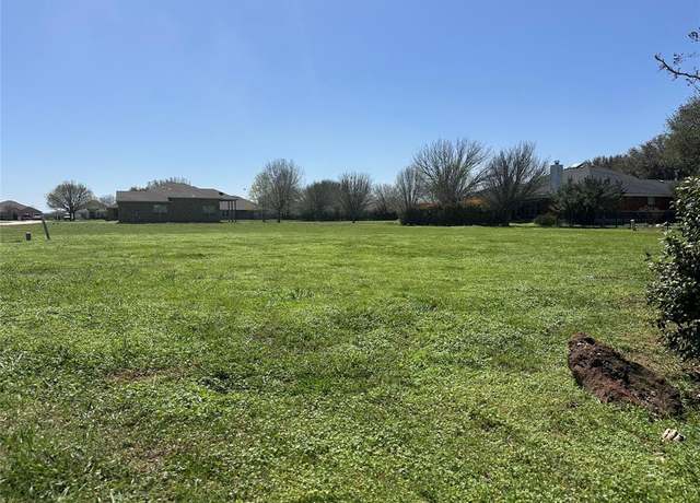 Property at 102 Bobolink Dr, Bastrop, TX 78602