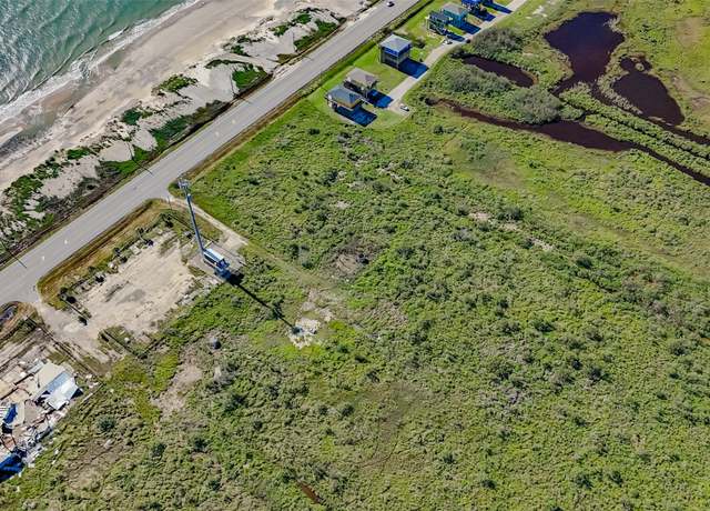 Property at 1023 Holden St, Gilchrist, TX 77617