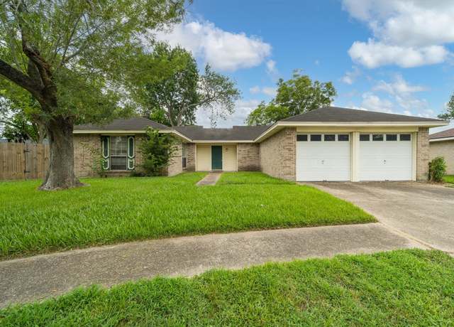 Property at 2846 Mayflower Landing Ct, Webster, TX 77598, 3 beds, 2 baths