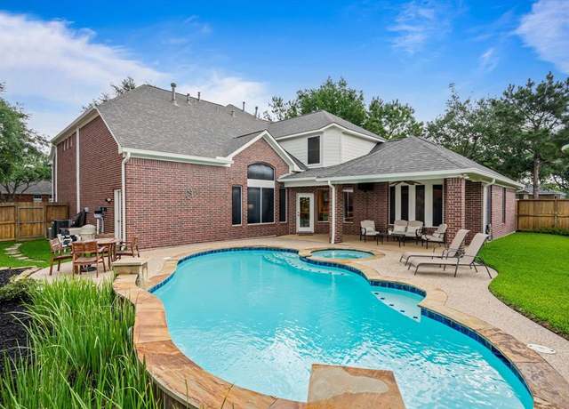 Property at 5222 Arcadia Glen Ln, Katy, TX 77494, 5 beds, 4 baths