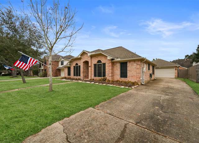 Property at 1809 Desota St, Friendswood, TX 77546, 3 beds, 2 baths