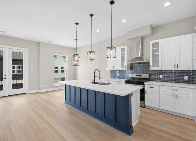 Property at 5830 Highland Sun Ln, Houston, TX 77091, 3 beds, 3.5 baths