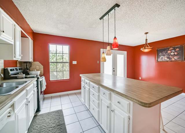 Property at 9345 Westwood Village Dr #30, Houston, TX 77036, 2 beds, 1.5 baths
