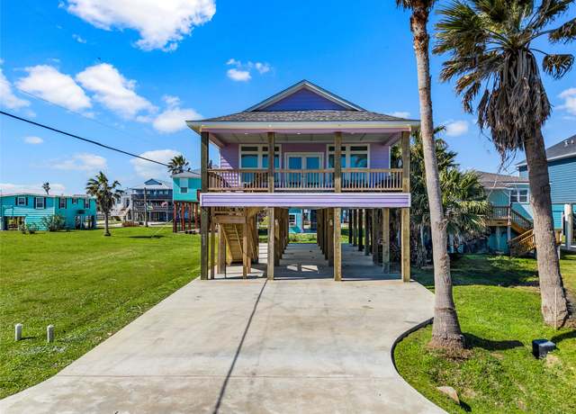 Property at 4028 Surf Dr, Galveston, TX 77554, 3 beds, 2.5 baths