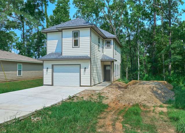 Property at 140 Oak Cir, Livingston, TX 77351, 3 beds, 2.5 baths