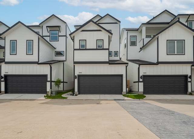 Property at 1611 Regents Gate Ct, Houston, TX 77055, 3 beds, 2.5 baths
