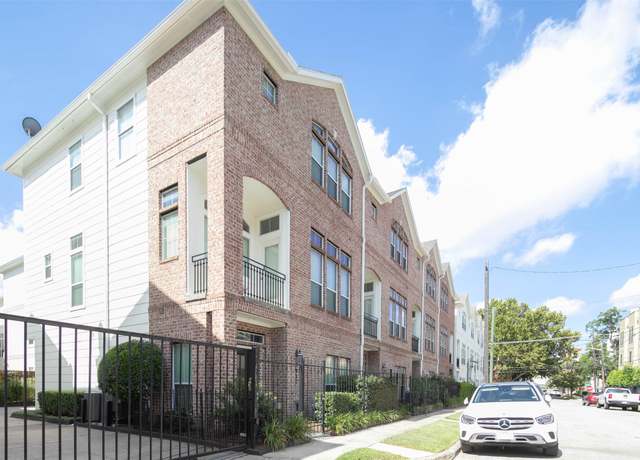 Property at 3919 Floyd St, Houston, TX 77007, 3 beds, 3.5 baths
