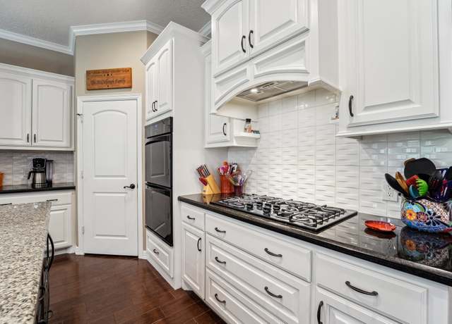 Property at 27742 Live Oak View Ct, Huffman, TX 77336, 4 beds, 3 baths