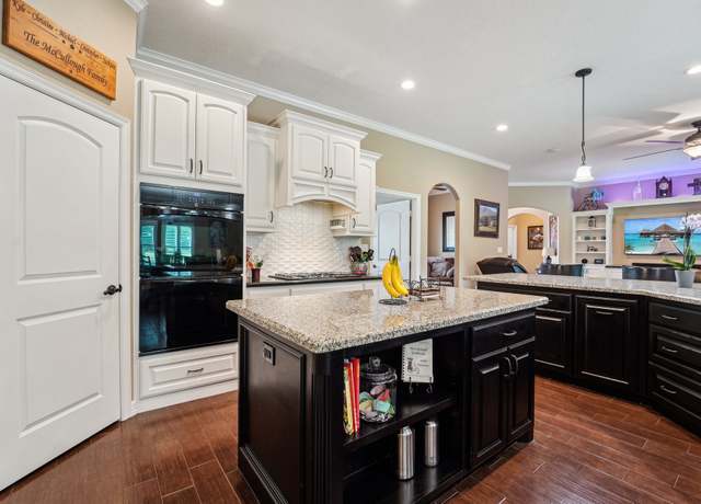 Property at 27742 Live Oak View Ct, Huffman, TX 77336, 4 beds, 3 baths