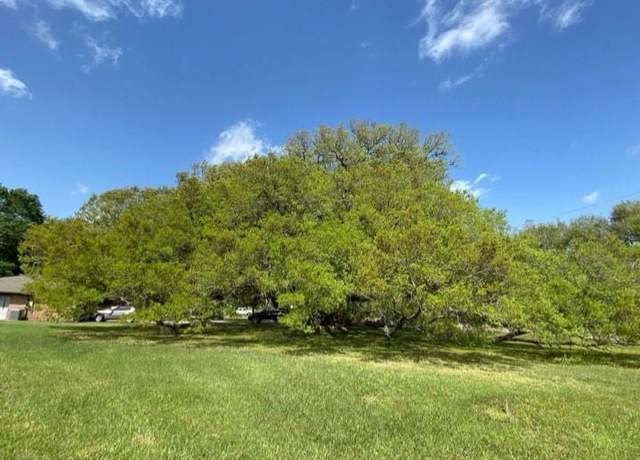 Property at 1819 Y U Jones Rd, Richmond, TX 77469, 4 beds, 3 baths