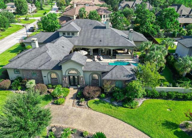 Property at 42 New Oak Trl, Humble, TX 77346, 4 beds, 5 baths