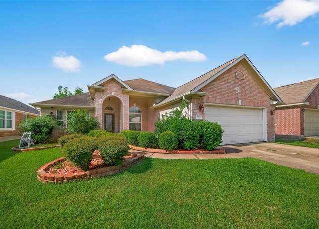 Property at 9511 Mankay Ln, Houston, TX 77070, 3 beds, 2 baths