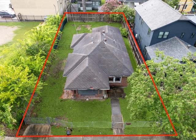 Property at 105 Munford St, Houston, TX 77008, 3 beds, 1 bath