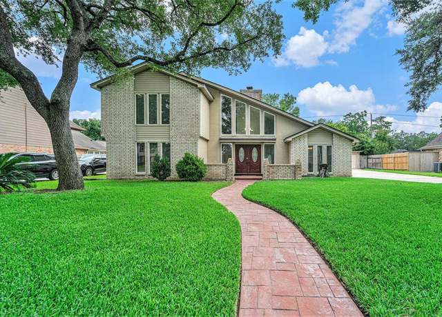 Property at 11607 Leaning Pine Dr, Houston, TX 77070, 4 beds, 2.5 baths