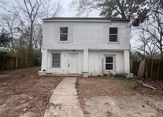 Property at 333 Humason Ave, Lufkin, TX 75901, 3 beds, 2 baths