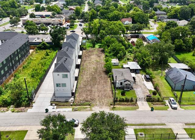 Property at 8527 Brandon St, Houston, TX 77051