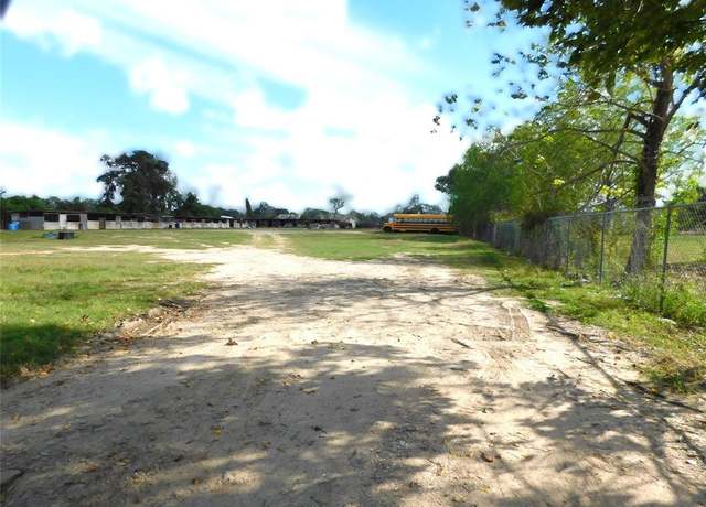 Property at 9800 Hirsch Rd, Houston, TX 77016