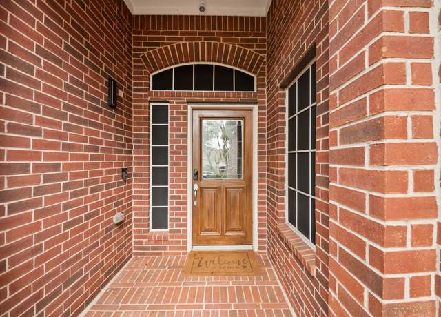Property at 5506 Imperial Wood Ct, Rosharon, TX 77583, 4 beds, 3 baths