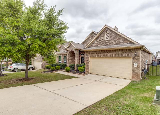 Property at 12461 Pebble View Dr, Conroe, TX 77304, 4 beds, 2.5 baths