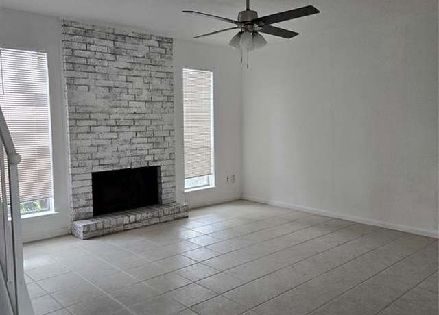 Property at 1525 Bonanza Rd #525, Houston, TX 77062, 2 beds, 2.5 baths