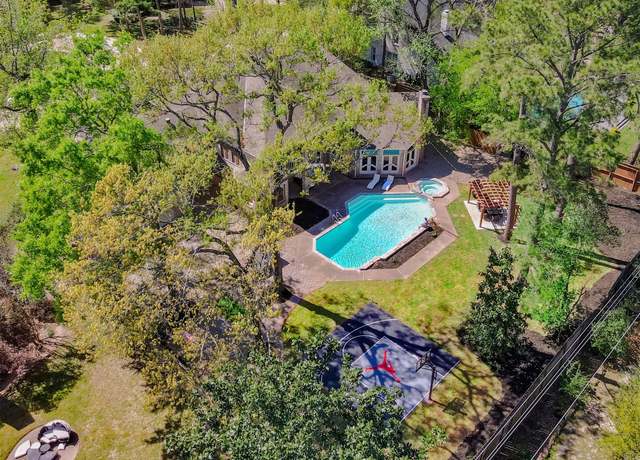 Property at 14022 Champions Hamlet Ct, Houston, TX 77069, 5 beds, 4 baths